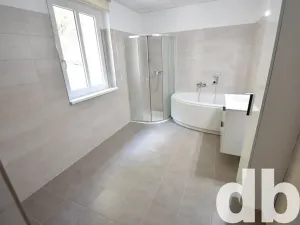 Pronájem bytu 3+kk, Karlovy Vary, Táborská, 80 m2