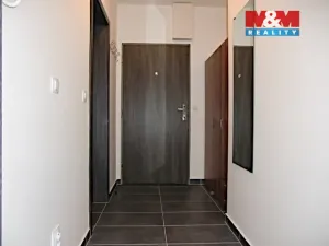 Pronájem bytu 1+kk, Praha - Letňany, Frýdecká, 27 m2