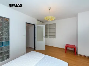 Pronájem bytu 2+kk, Praha - Ruzyně, U letiště, 47 m2