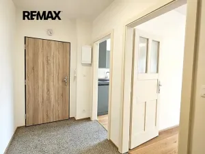 Pronájem bytu 2+kk, Praha - Břevnov, Junácká, 50 m2