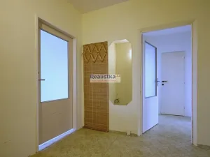 Prodej bytu 4+1, Plzeň, Strážnická, 83 m2