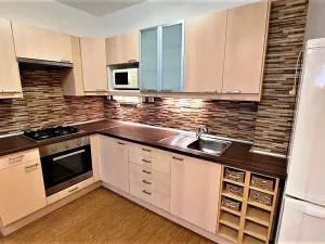 Pronájem bytu 2+kk, Praha - Modřany, Pertoldova, 47 m2