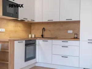 Pronájem bytu 2+kk, Praha - Nusle, Jaromírova, 46 m2