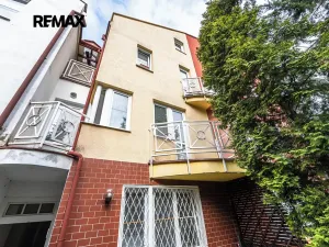 Prodej rodinného domu, Praha - Kyje, Hajní, 330 m2
