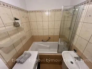 Prodej bytu 3+1, Pardubice, Brožíkova, 59 m2