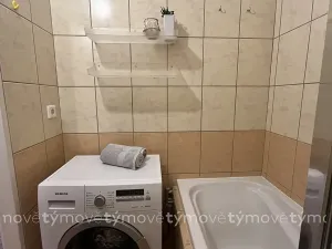 Prodej bytu 3+1, Pardubice, Brožíkova, 59 m2