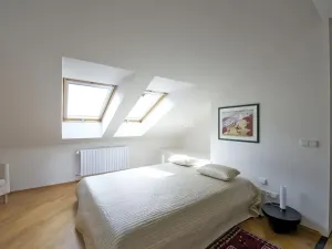 Pronájem bytu 3+1, Praha - Nové Město, Odborů, 108 m2