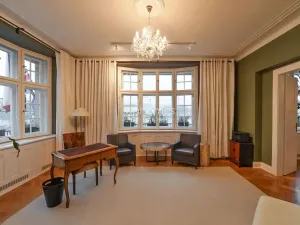 Pronájem bytu 4+1, Praha - Nové Město, Na hrobci, 180 m2