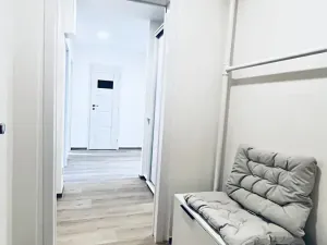 Pronájem bytu 3+1, Praha - Kobylisy, Chotovická, 84 m2