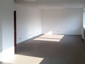 Pronájem kanceláře, Praha - Horní Počernice, Plkovská, 112 m2