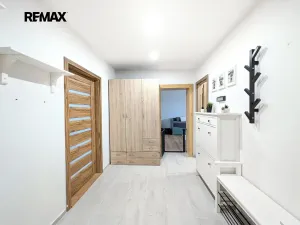 Prodej bytu 3+1, Všeradice, 74 m2