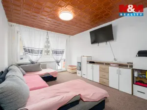 Prodej bytu 3+1, Krupka - Maršov, Karla Čapka, 80 m2