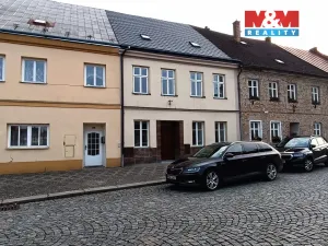 Pronájem bytu 3+kk, Bělá pod Bezdězem, Masarykovo náměstí, 80 m2