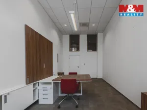 Pronájem kanceláře, Klatovy - Klatovy I, nám. Míru, 396 m2