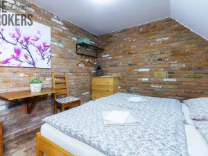 Prodej ubytování, Březí, Na štěrkách, 333 m2