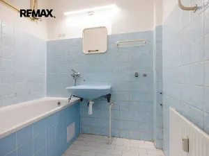 Prodej bytu 2+1, Praha - Dejvice, Na viničních horách, 58 m2