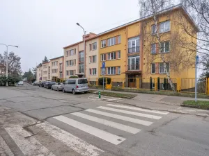 Prodej bytu 3+kk, Praha - Troja, Na Šutce, 71 m2