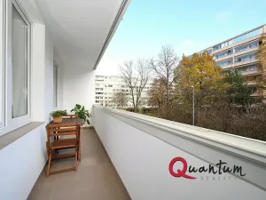 Pronájem bytu 2+kk, Praha - Karlín, U Sluncové, 40 m2