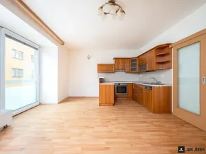 Pronájem bytu 3+kk, Pardubice - Zelené Předměstí, Pernerova, 65 m2