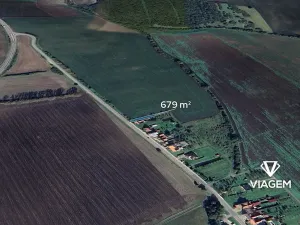 Prodej pole, Bánov, 679 m2