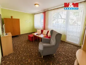 Prodej bytu 3+1, Budyně nad Ohří, Poplužní, 67 m2