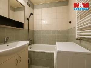 Prodej bytu 2+1, Bukovany, 52 m2