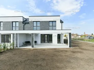 Prodej rodinného domu, Slaný, 156 m2