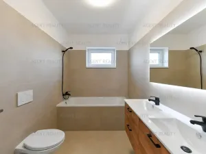 Prodej rodinného domu, Slaný, 156 m2