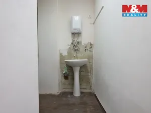 Pronájem obchodního prostoru, Havlíčkův Brod, Horní, 25 m2