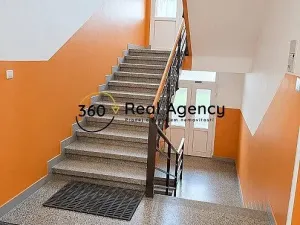 Pronájem bytu 2+kk, Praha - Nusle, V zálomu, 46 m2