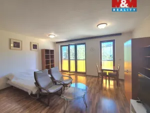 Prodej bytu 1+kk, Beroun - Beroun-Město, Nad Paloučkem, 38 m2