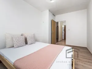 Pronájem bytu 2+kk, Praha - Kunratice, Jana Růžičky, 45 m2