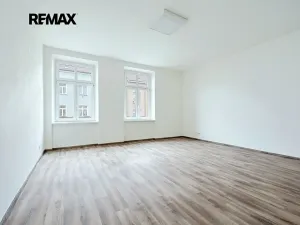 Pronájem bytu 2+1, Plzeň, Koterovská, 82 m2