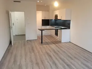 Pronájem bytu 2+kk, Praha - Modřany, Komořanská, 50 m2