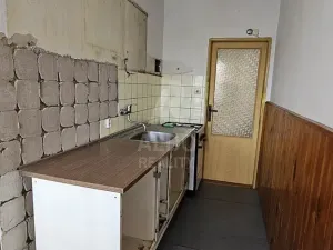 Prodej bytu 3+1, České Budějovice, Pod Lékárnou, 87 m2