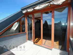 Pronájem bytu 2+kk, Liberec, Zborovská, 70 m2