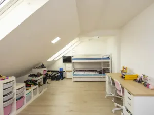 Prodej bytu 3+1, Pardubice - Zelené Předměstí, Čihákova, 138 m2