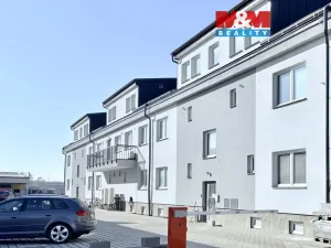 Pronájem bytu 1+kk, Pardubice - Semtín, 28 m2