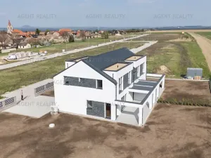 Prodej rodinného domu, Slaný, 156 m2