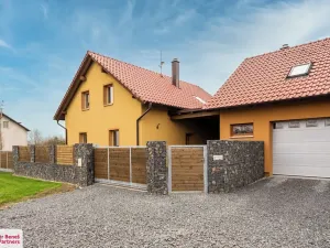 Prodej rodinného domu, Kněževes, Libušina, 128 m2
