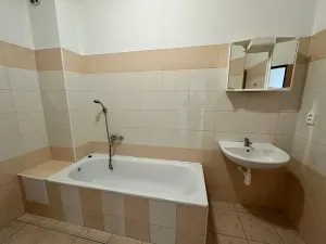 Pronájem bytu 3+1, Děčín, U Tvrze, 73 m2