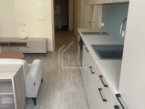 Pronájem bytu 2+kk, Praha - Nusle, Svatoslavova, 38 m2