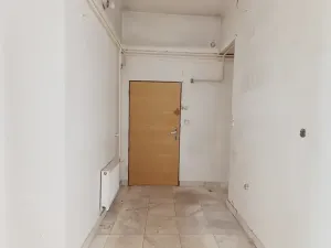 Pronájem obchodního prostoru, Hradec Králové, třída Karla IV., 89 m2