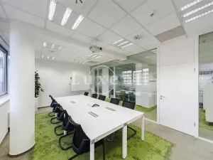 Pronájem kanceláře, Praha - Nusle, Doudlebská, 883 m2