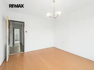 Prodej bytu 4+1, Týnec nad Sázavou, Na Hlinkách, 85 m2