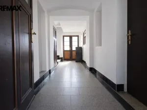 Prodej obchodního prostoru, Kolín - Kolín V, Ovčárecká, 554 m2