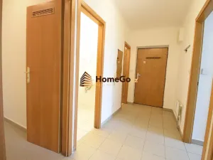 Pronájem bytu 1+kk, Praha - Troja, K Haltýři, 52 m2