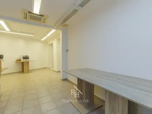 Pronájem obchodního prostoru, Kladno, T. G. Masaryka, 69 m2