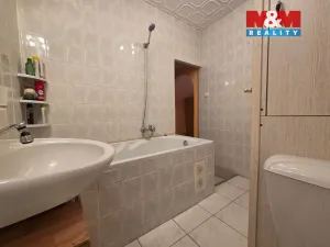 Pronájem bytu 1+1, Nová Role, Nádražní, 52 m2