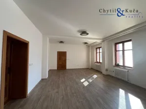 Pronájem obchodního prostoru, Přerov, Žerotínovo nám., 1 m2